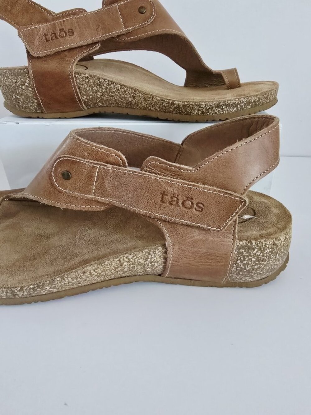 Taos Fame Tan Brown Toe Loop Leather Cork Sandals 9 9.5 40 Shoes Womens - Picture 2 of 10